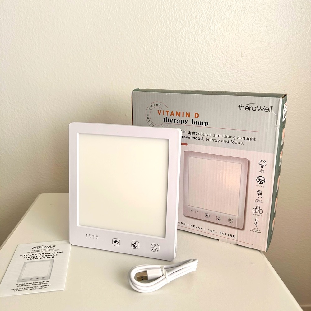 TheraWell Canada Vitamin D Therapy Lamp 4 timer options. New in the box